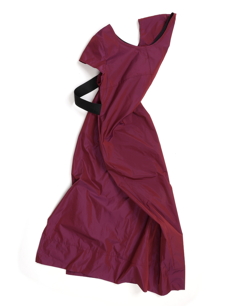 F_merse-kleid_taft-bordeaux_01